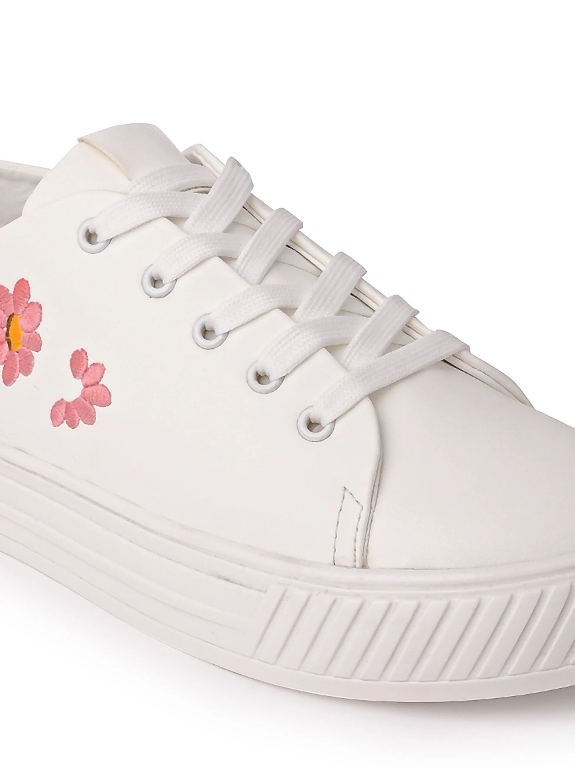 Esmee Essential Canvas Sneakers for Women - White