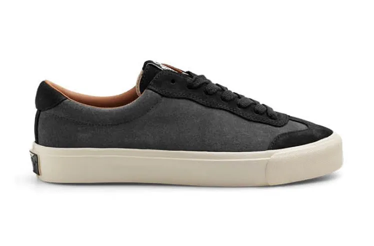 Last Resort AB VM004 Milic Lo Suede Skate Shoe in Black Graphite and White