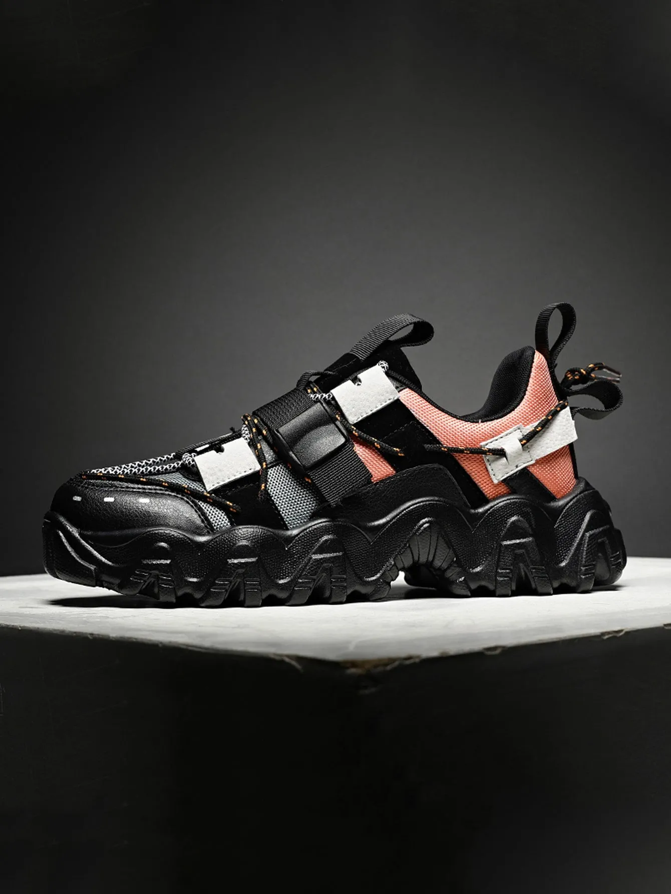 Mens Lace-up Skateboard Sneakers