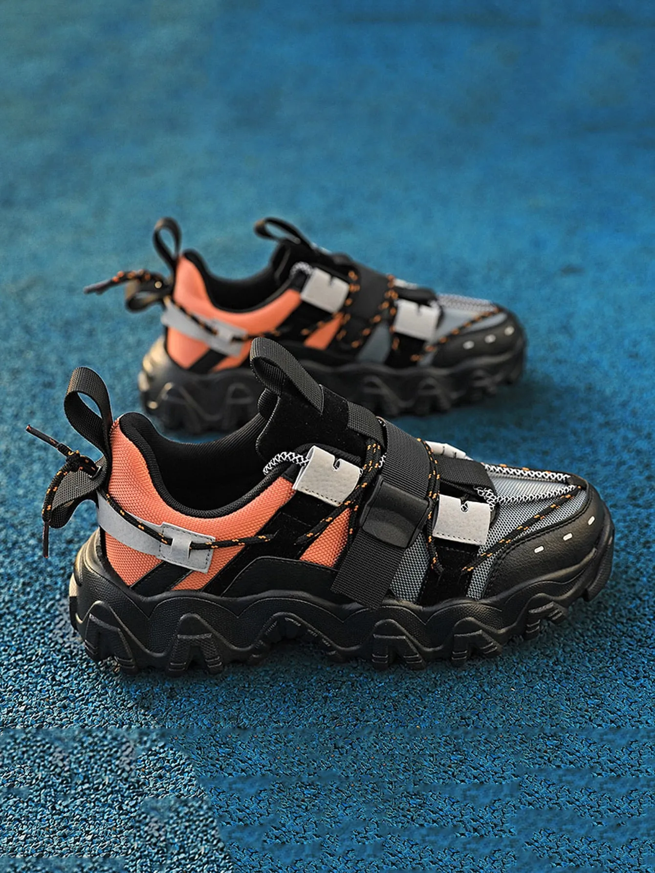 Mens Lace-up Skateboard Sneakers