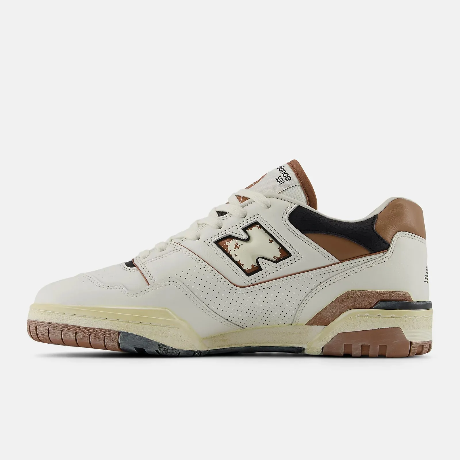 New Balance - Men 550 Sea salt with Pecan and Black BB550VGC