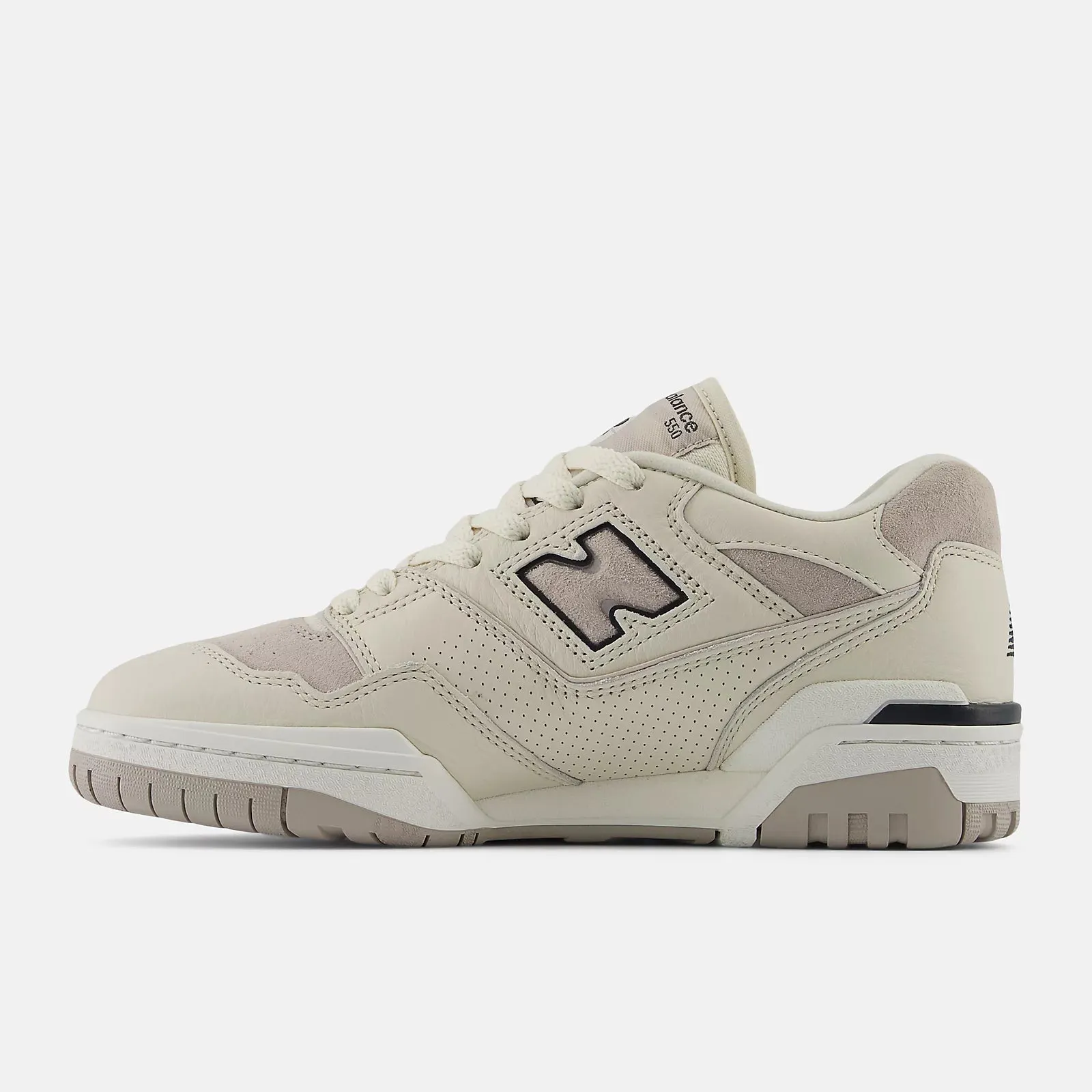 New Balance - Women's BBW550RB in Linen with Moonrock and Phantom