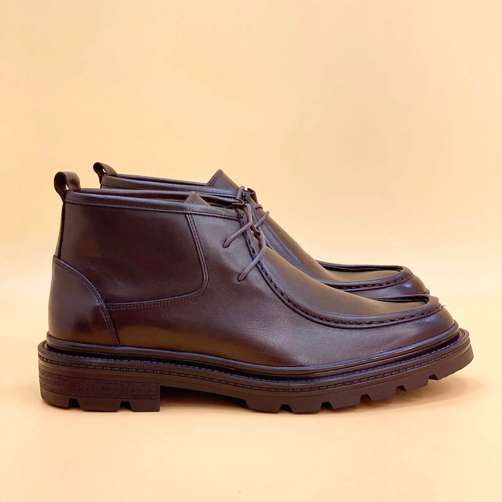 NEW ,  MADE IN TURKEY GENUINE LEATHER MEN BOOTS  M706
