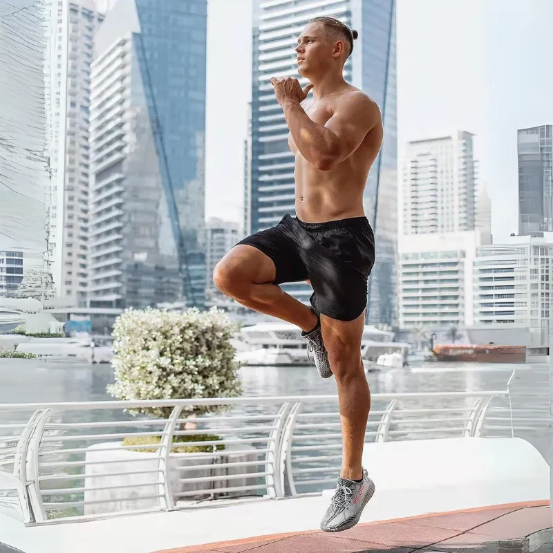Pack 2 Lightweight Athletic Shorts – Secure Fit With Zipper Pockets