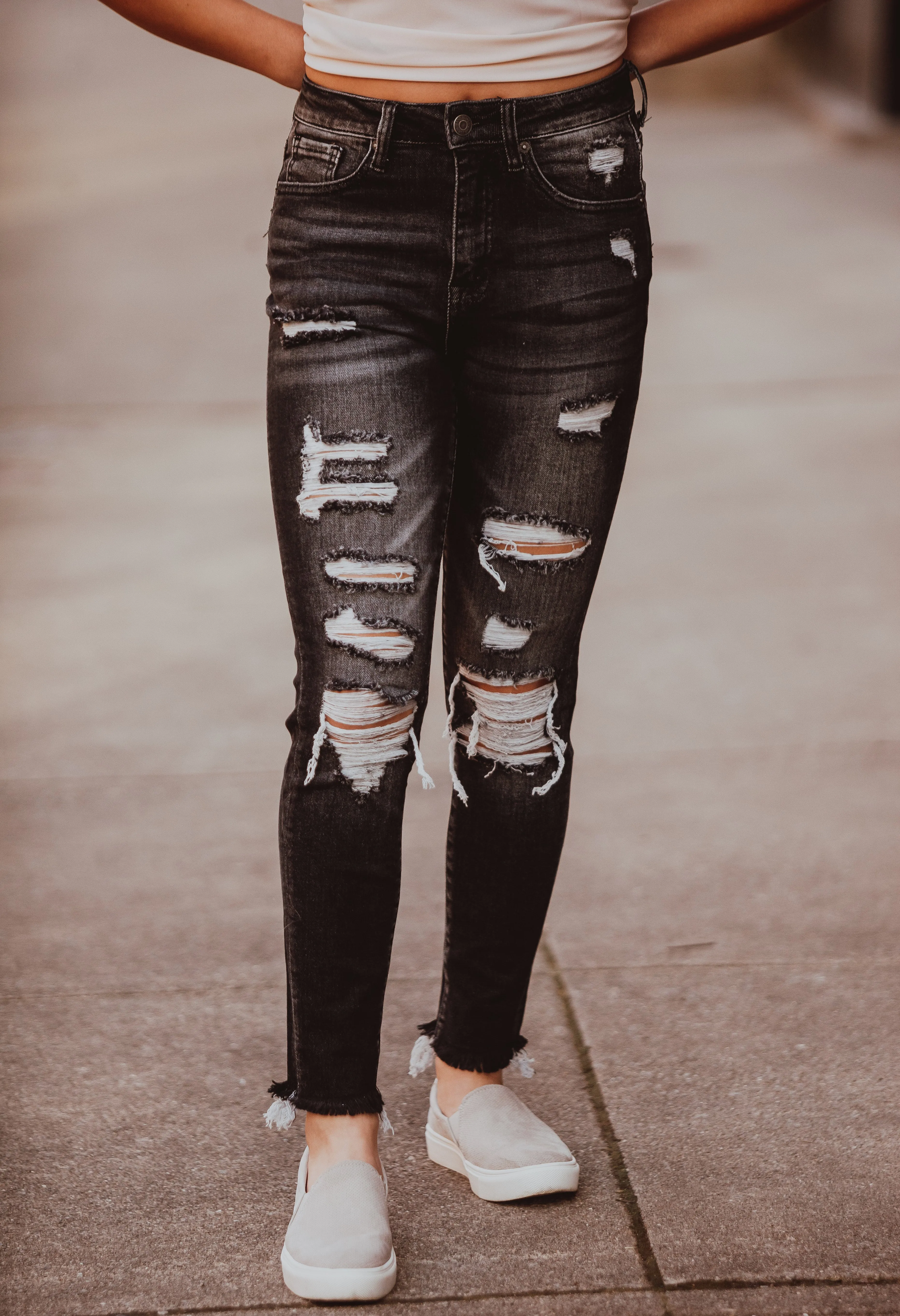 Ricky High Rise Distressed Skinny