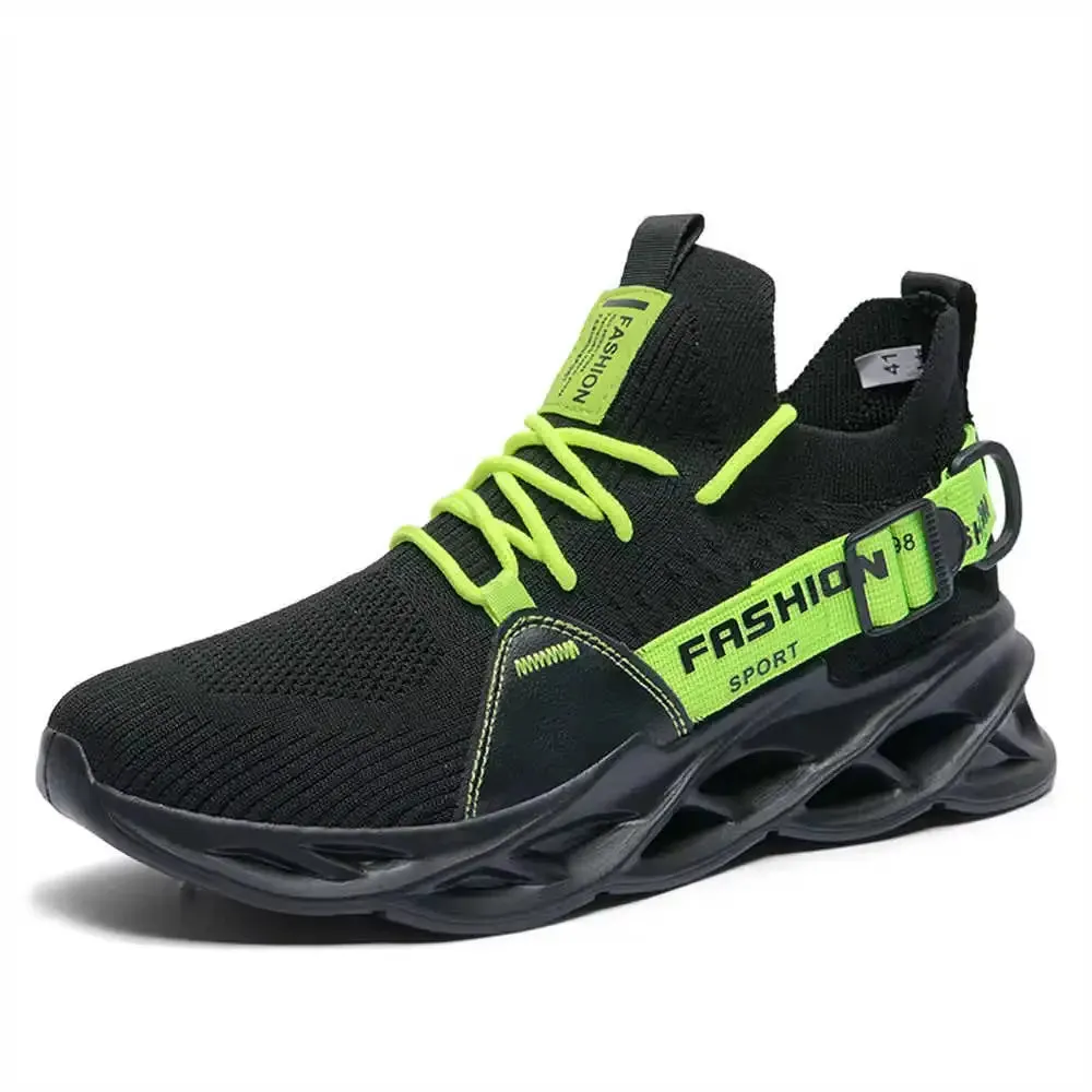 Size 36 Non-Slip Dark Luxury Sneakers for Running, Basketball, and Skateboarding - Wide Fit Designer Sports Footwear for Men