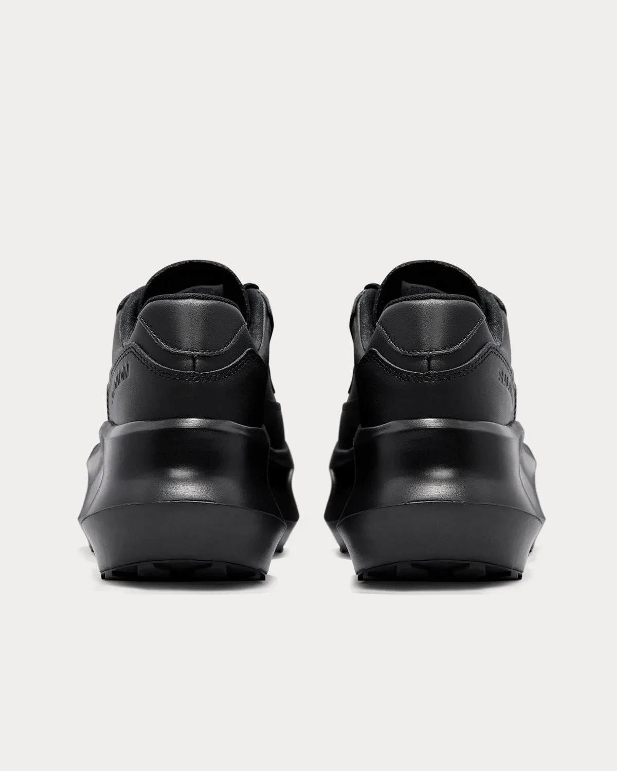 SR811 Platform Leather Black Low Top Sneakers