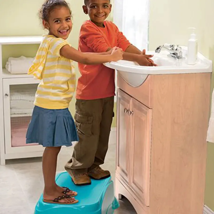 Summer Comfort Height Bath Center With Step Stool