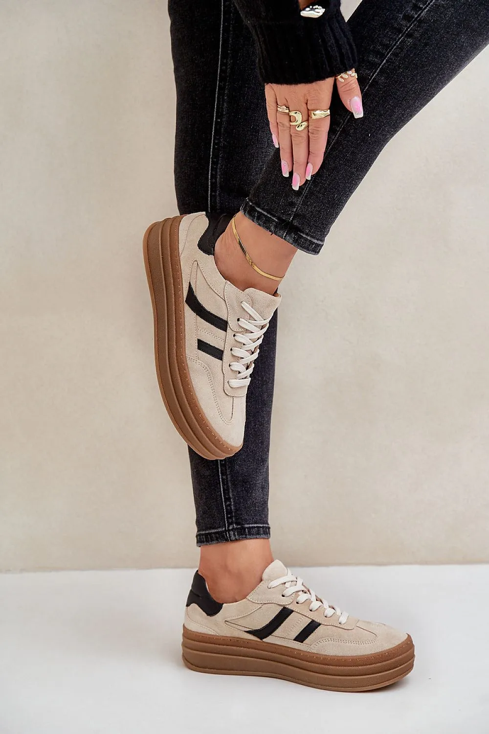 TEEK - Beige Classic Dual Lined Laced Sneakers