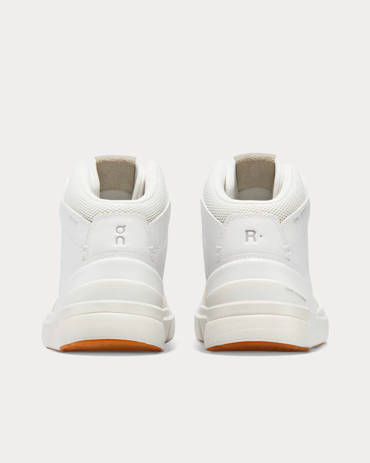 The Rodger Clubhouse Mid White / Sand Mid Top Sneakers