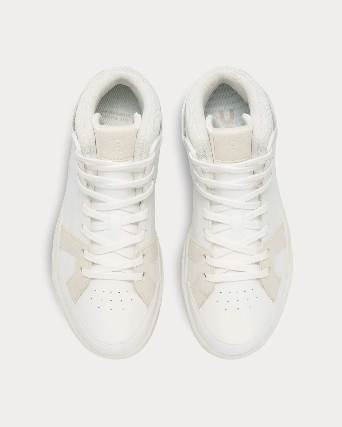 The Rodger Clubhouse Mid White / Sand Mid Top Sneakers